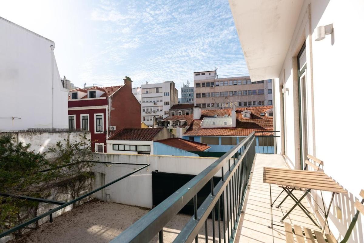 Liberdade Great Bright Apt With Ac Elevator Garage Apartment Lisbon Exterior photo