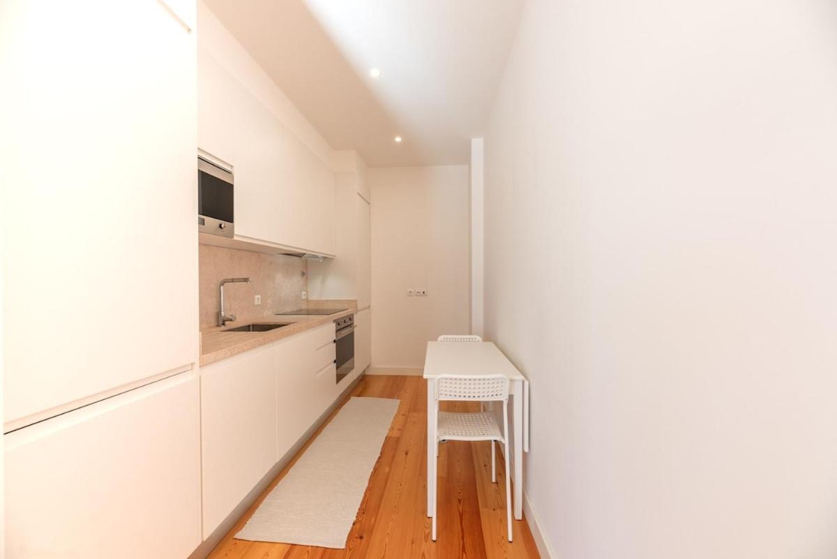 Liberdade Great Bright Apt With Ac Elevator Garage Apartment Lisbon Exterior photo